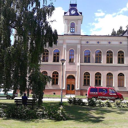 Appartement Stastna Trinactka à Svoboda nad Úpou Extérieur photo